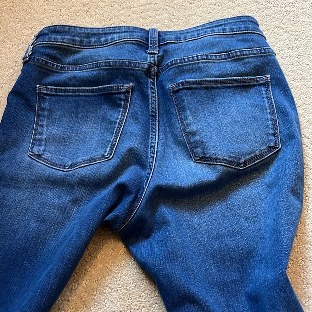 Universal Thread Medium, Dark Rinse Five Pocket S… - image 3